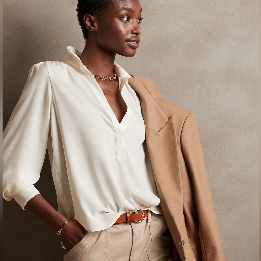 NWT Banana Republic Collared Deep V Blouse